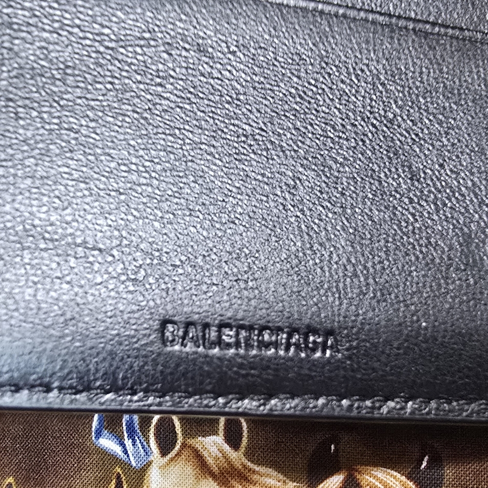 Balenciaga Black and Reflective Logo Wallet - NWT - FULL INCLUSION - Picture 9 of 11